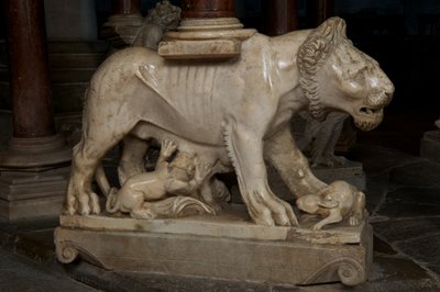 Leonessa, sul pulpito nella Chiesa di Sant